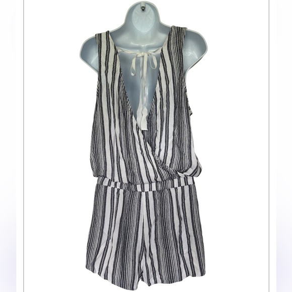 Bella Dahl Easy Linen Blend Romper Santorini Stripe  Size M - Picture 4 of 12